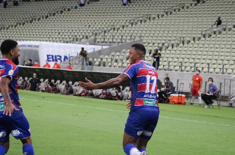 Coritiba x Fortaleza – Leão vai aumentar a crise do Coxa?