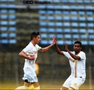 Brasiliense-DF 5x0 Palmas-TO: Jacaré enche a mão e goleia os tocantinenses