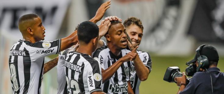 Keno continua marcando gols e chamando para si os holofotes