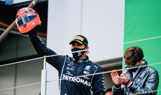 Fórmula 1: Soberano, Hamilton vence GP de Eifel e iguala recorde de vitórias de Schumacher