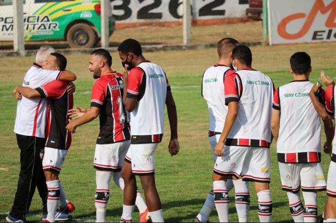 Jogadores do River comemoram gol com 28 segundos