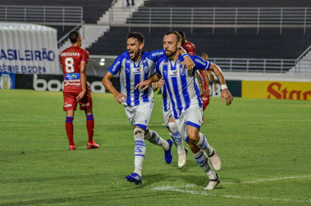 Paulo Sérgio é o principal goleador do futebol brasileiro em 2020 (Foto: Ascom CSA) Paulo Sérgio é o principal goleador do futebol brasileiro em 2020 (Foto: Ascom CSA)