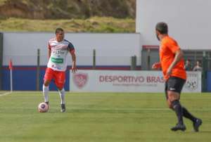 Lateral ex-Corinthians deixa o Paulista após dois meses e apenas 45 minutos em campo