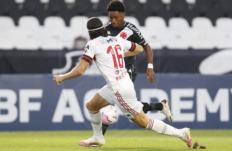 Flamengo vai mudar esquema tático e promete atacar o Goiás em jogo atrasado