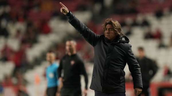 Técnico português recusa time grego para assumir o Vasco da Gama