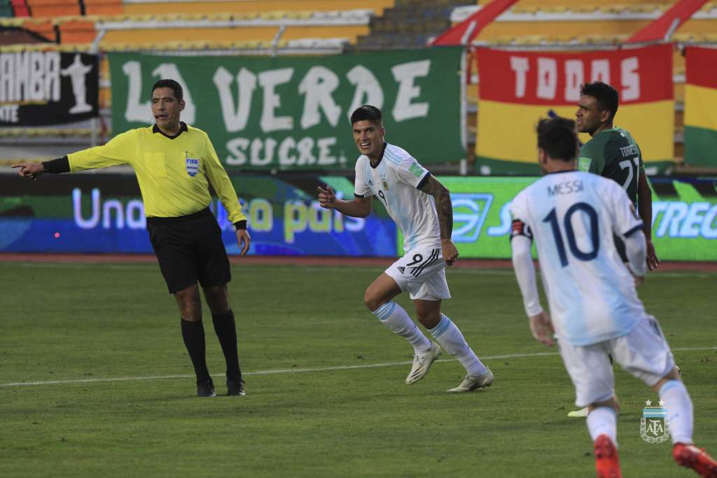 ELIMINATÓRIAS: Argentina quebra tabu de 15 anos e volta a vencer a Bolívia em La Paz