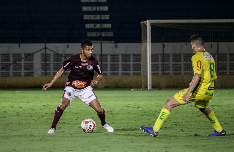 Ferroviária-SP x Cabofriense-RJ – Duelo complicado no G4 do Grupo A7