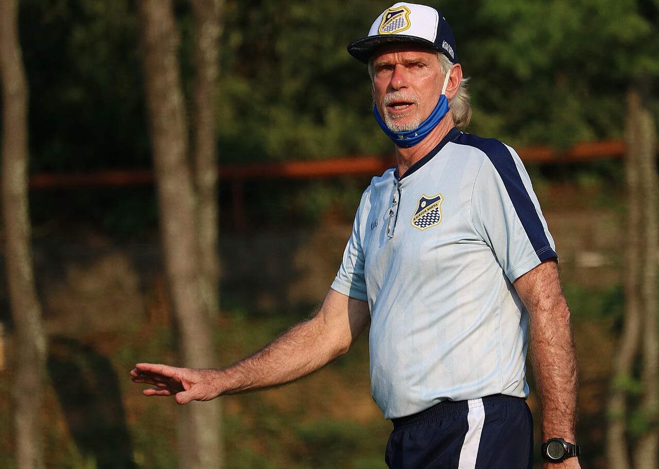 Treinador vice-campeão paulista com a Ponte fecha com o Água Santa