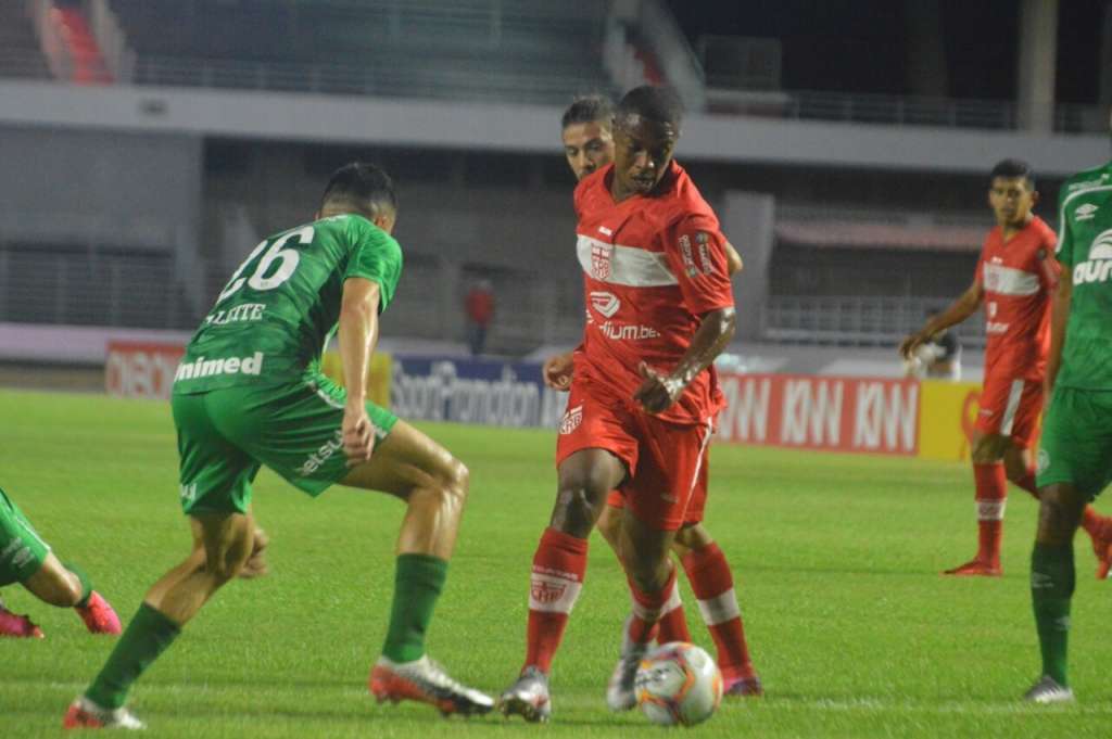 Chapecoense ganhou do CRB em Maceió (Foto: Gustavo Henrique/CRB)