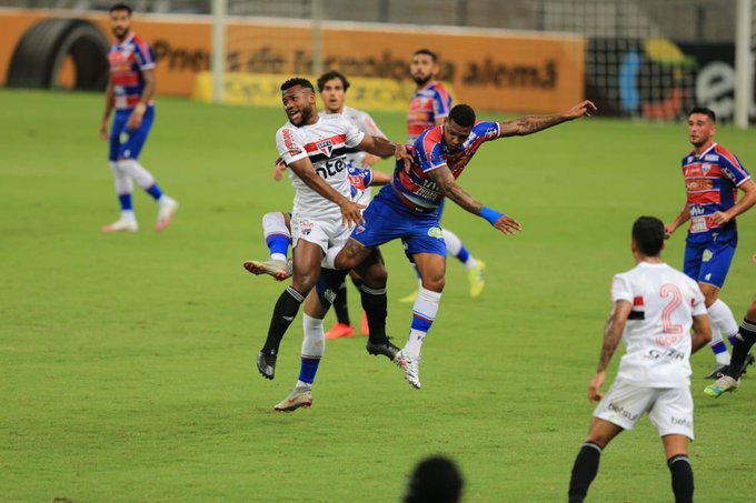 Fortaleza 3 x 3 São Paulo – Com 2 a mais, Tricolor Paulista busca empate no fim