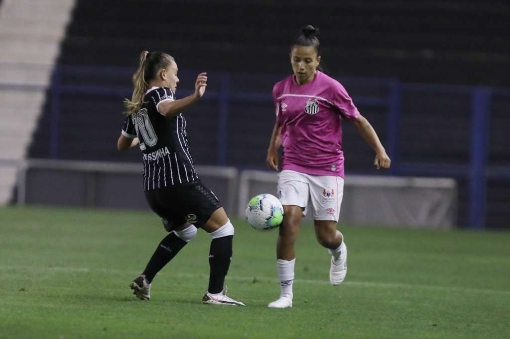 O Corinthians bateu o Santos por 1 a 0 e teve a melhor campanha da primeira fase