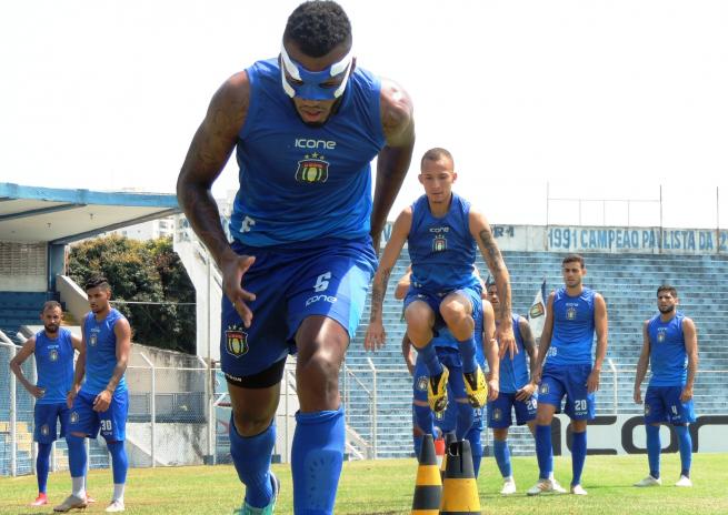 São Caetano se prepara para encarar o Pelotas-RS pela Série D (Foto: Fabrício Cortinove)