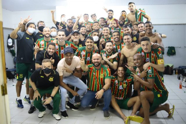 Série B: Presidente do Sampaio Corrêa celebra vitória, mas alerta sobre extracampo