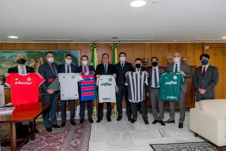 Deputados propõem projetos de lei em alternativa à MP do Mandante