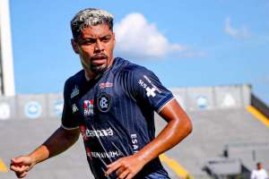 Série C: Após chegar com status de titular, lateral está de saída do Remo