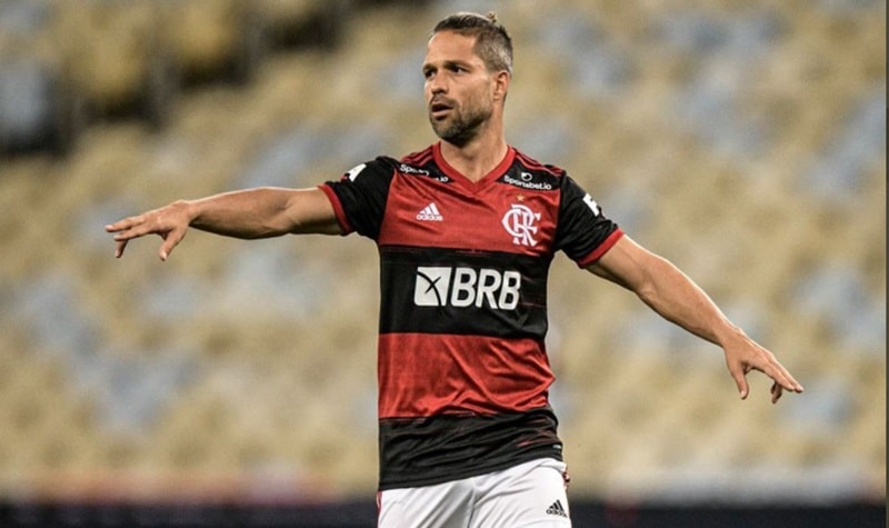 Diego lamenta tropeço do Flamengo e cobra mais objetividade no ataque