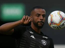 Mais um reforço! Ponte Preta acerta com ex-zagueiro do Botafogo