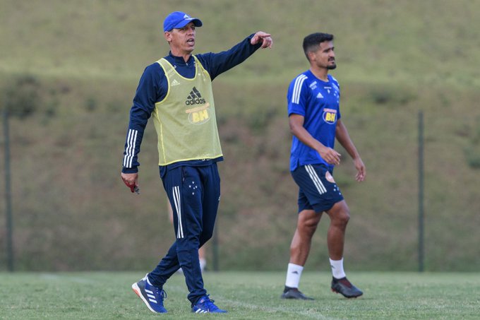 Após acertar com Felipão, Cruzeiro encara Juventude para tentar iniciar reação