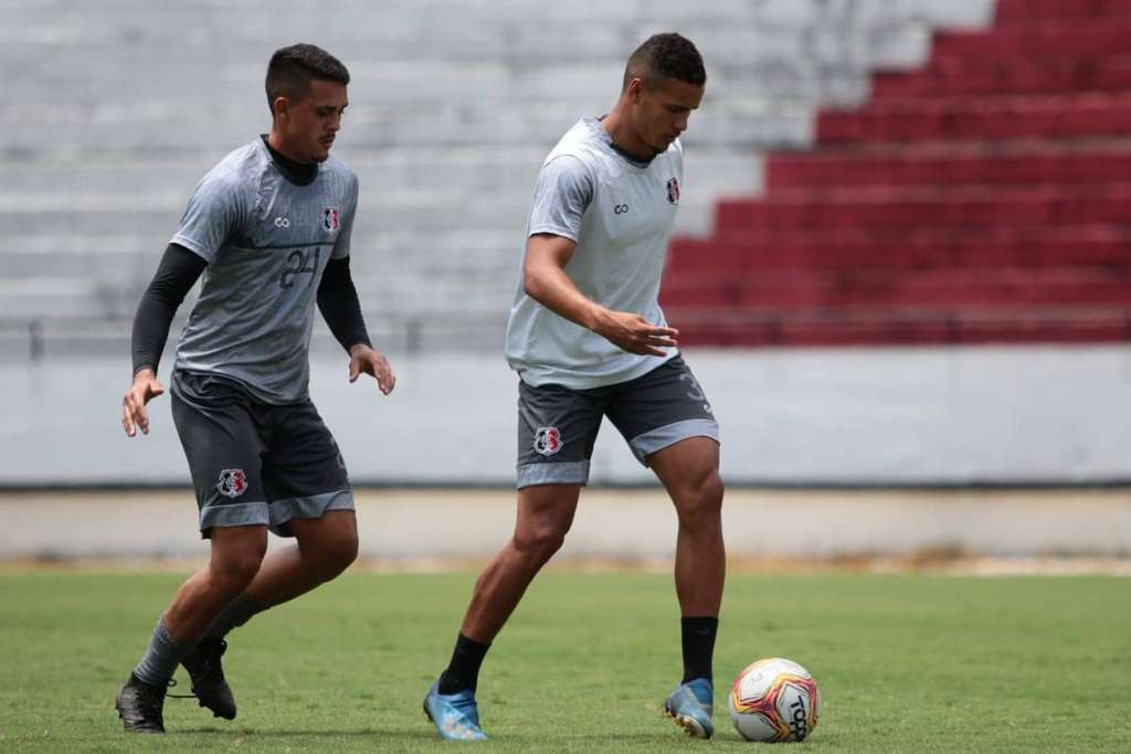 Série C: Com titular e reserva com covid, Santa Cruz vai a campo com 3º goleiro