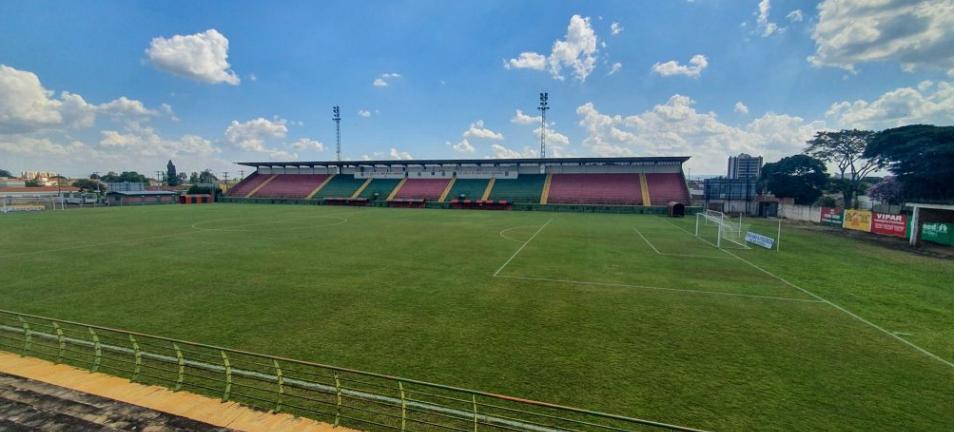 Estádio Benitão recebe partida entre Velo Clube x Capivariano pelas quartas da A3