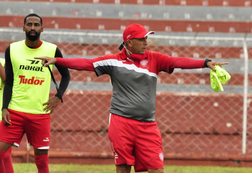 Luiz Carlos Martins projetou confronto das quartas de final da A3 (Foto: Bruno Freitas/Noroeste)