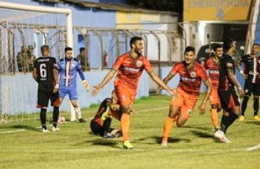 Salgueiro-PE 0 x 1 Floresta-CE – Lobo quebra invencibilidade do rival e assume ponta