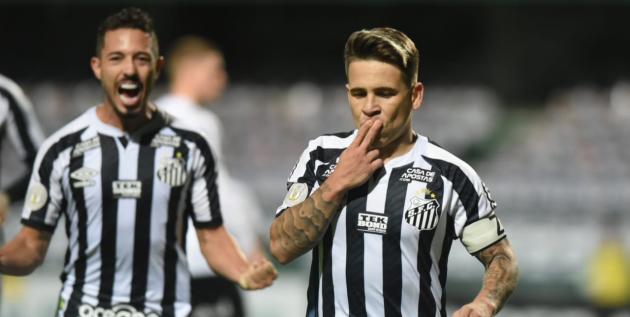 Cuca diz nao se queixar de ausência de reforços no Santos e valoriza jovens