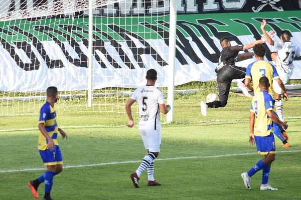 ABC derrota o Frei. Foto: Adriano Abreu