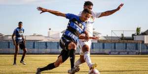 Tubarão-SC 0 x 0 Pelotas-RS - Jogo morno, morno no Domingos Gonzales