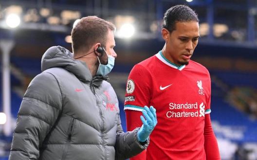 Inglês: Premier League não vai punir Pickford por entrada violenta em Van Dijk