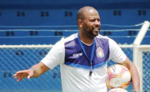 Série D: Novo interino do São Caetano valoriza estreia com vitória em meio ao ‘caos’