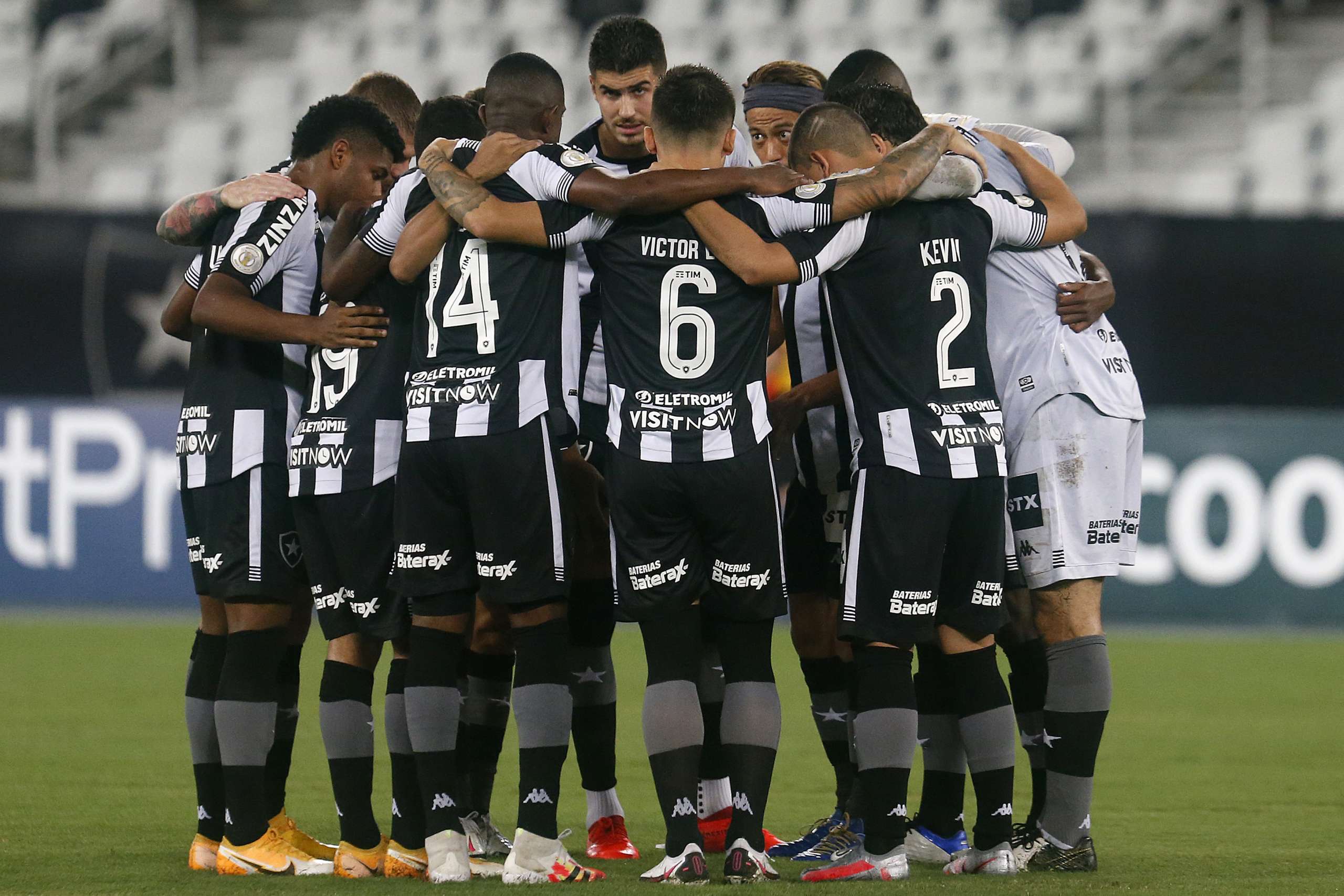 Cavalieri admite segundo tempo ruim do Botafogo e exalta Tadeu, do Goiás