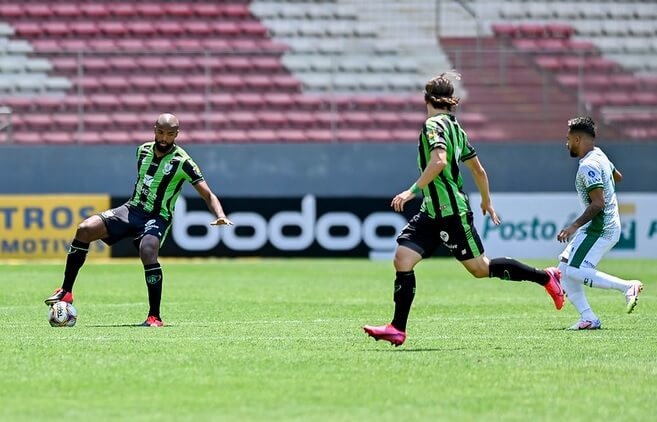 América-MG x Brasil de Pelotas – Coelho pode assumir a liderança da Série B