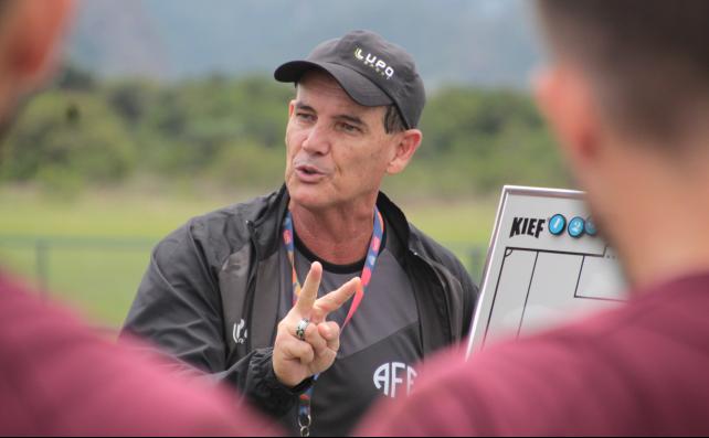 Série D: Técnico da Ferroviária cria desafios para Locomotiva crescer na competição