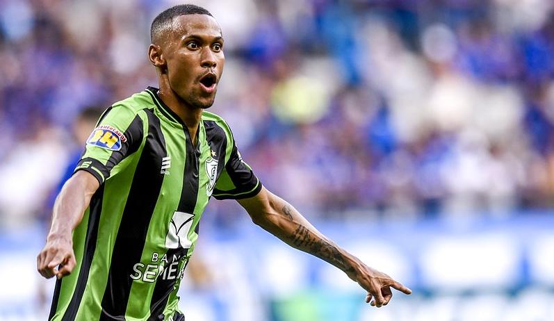 Ademir deixou o seu em BH. (Foto: Mourão Panda / América-MG)