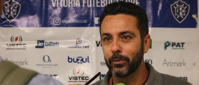 Após ser desligado de clube da Série D, treinador assume time da Segundona Mineira