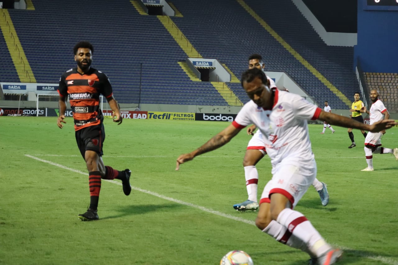 Oeste 0 x 1 Náutico – Timbu volta a vencer e afunda o Rubrão na lanterna