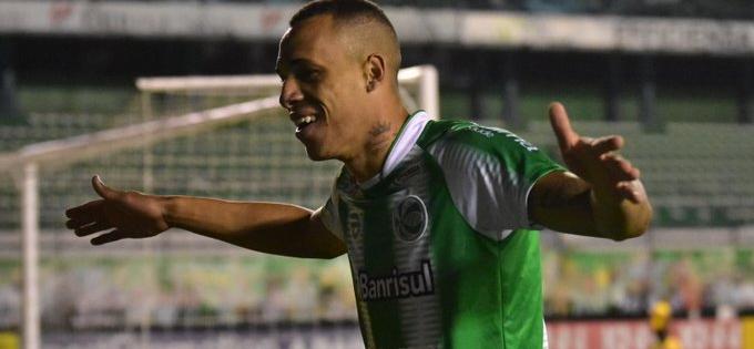 Alô, Léo Gamalho! Saiba quem também está na liderança da artilharia da Série B