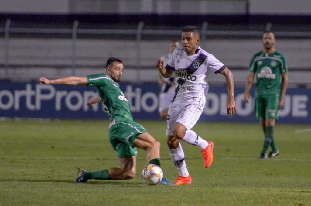 Chapecoense atropelou a Ponte Preta no Majestoso (Foto: Álvaro Jr./Ponte Press)