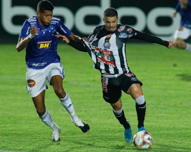 Para jogadores do Cruzeiro, Felipão dá tranquilidade e impõe muito respeito
