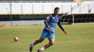 Paulista A3: Zagueiro tem lesão diagnosticada, mas não deve desfalcar Comercial