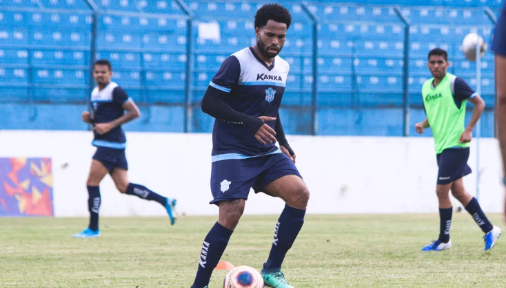 Copa Paulista: Ex-Ponte Preta e Oeste, zagueiro que estava no Taubaté reforça Marília