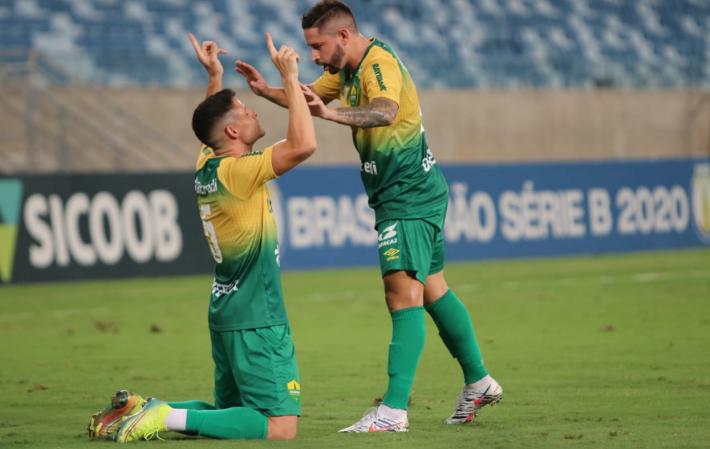 SÉRIE B: Cuiabá vacila diante do Paraná e Chapecoense fica na liderança