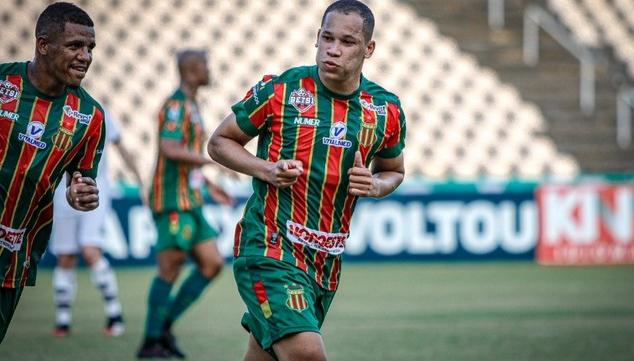 Léo Gamalho, Breno Lopes e… Artilharia da Série B ganha 3º líder