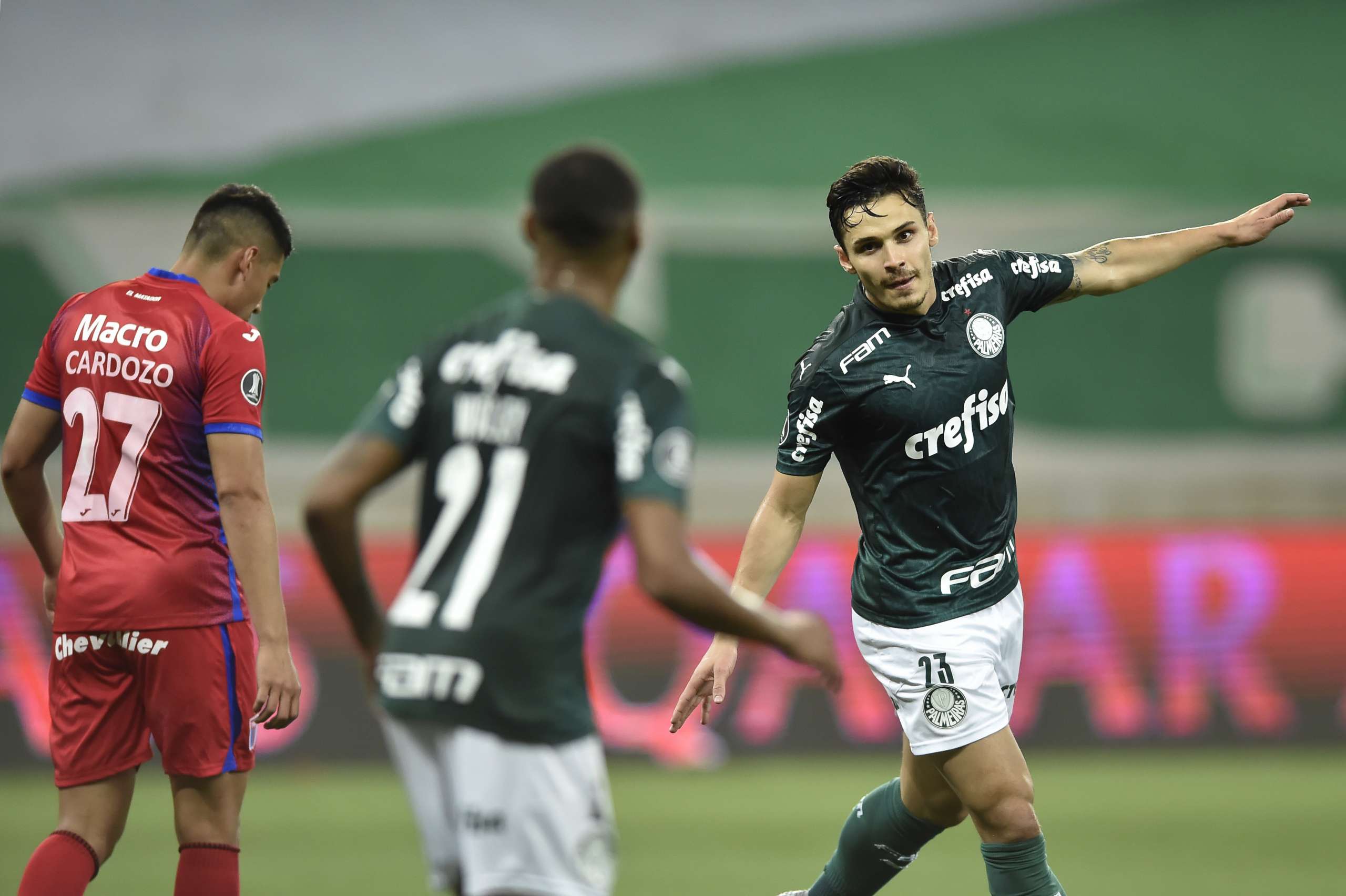 LIBERTADORES: Palmeiras e Flamengo vencem e chegam com moral no mata-mata