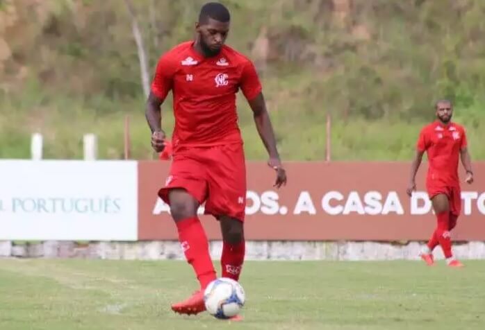 Fluminense negocia com zagueiro de time da Série B para 2021