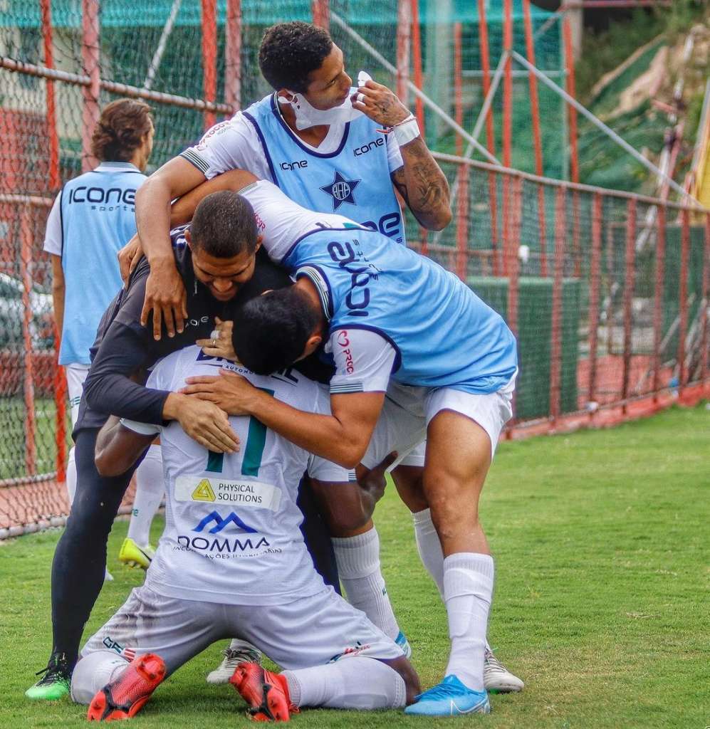 A Portuguesa-RJ venceu o FC Cascavel-PR pela Série D