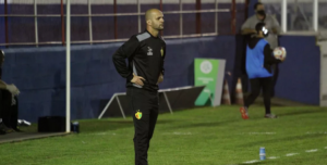 Série C: 'Ainda não conquistamos nada', alerta técnico do líder do Grupo B