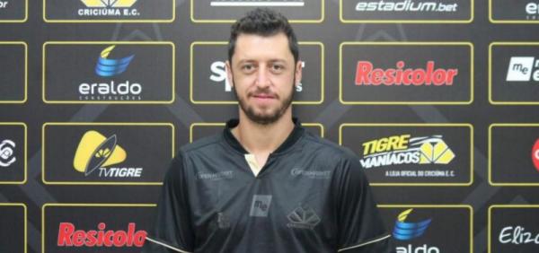 Série C: ‘Que o ataque funcione bem’, pede meia ex-Palmeiras apresentado no Criciúma