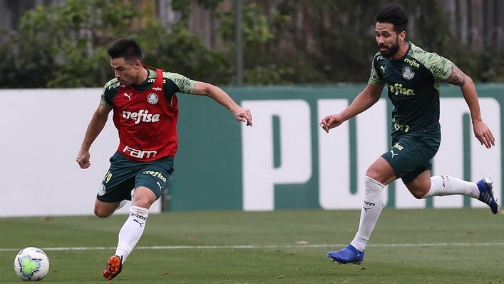 Recuperado, zagueiro volta aos treinos e deve ser titular no Palmeiras